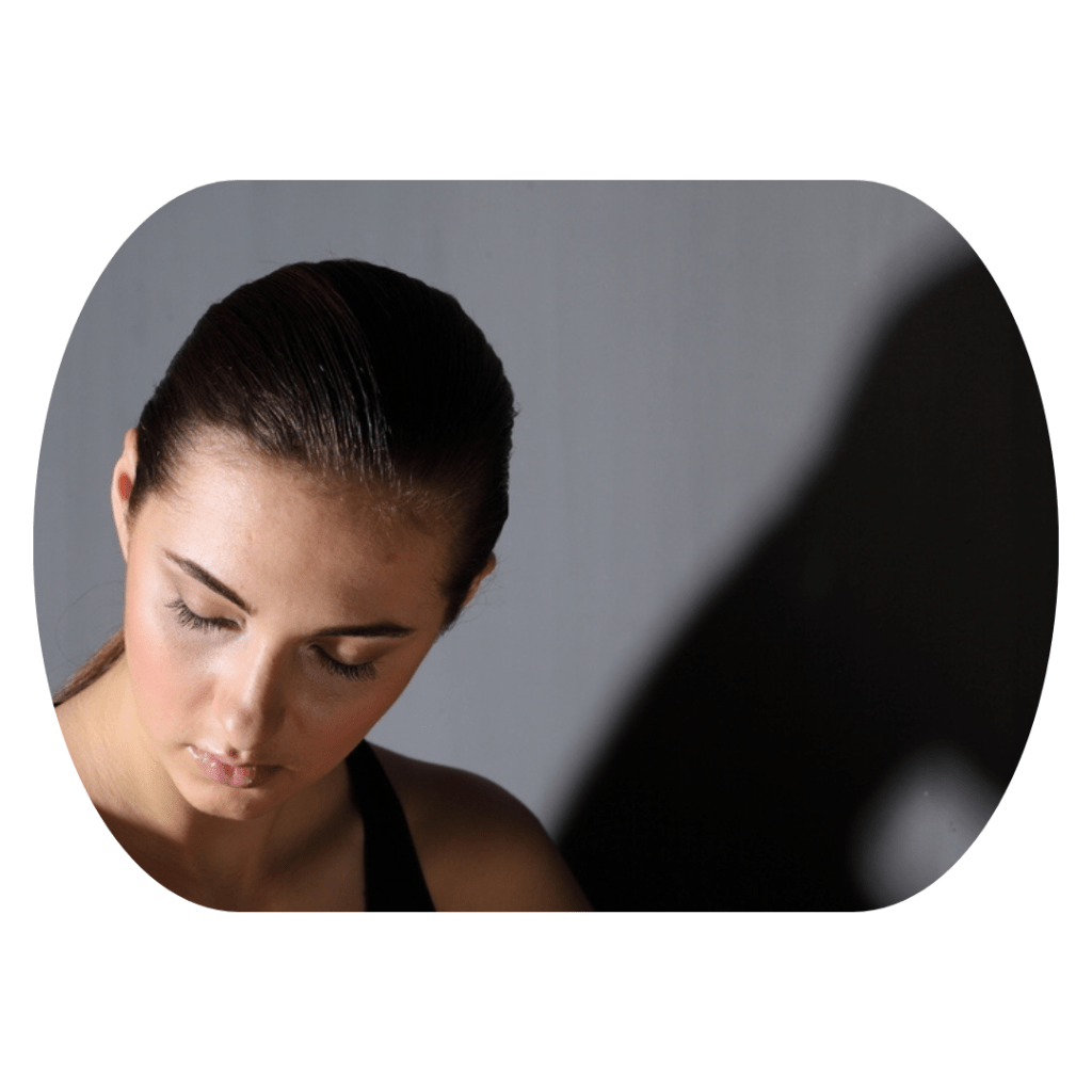 PMDD is een heftige negatieve reactie op het natuurlijke proces van de stijging en daling van hormonen voorafgaand aan de menstruatie. Het is belangrijk om hier hulp voor te zoeken. Dit kan bij de huisarts of bij mijn Care for Women praktijk in Sittard.